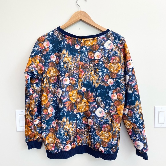 Pull & Bear Neoprene flower sweatshirt - Picture 9 of 10